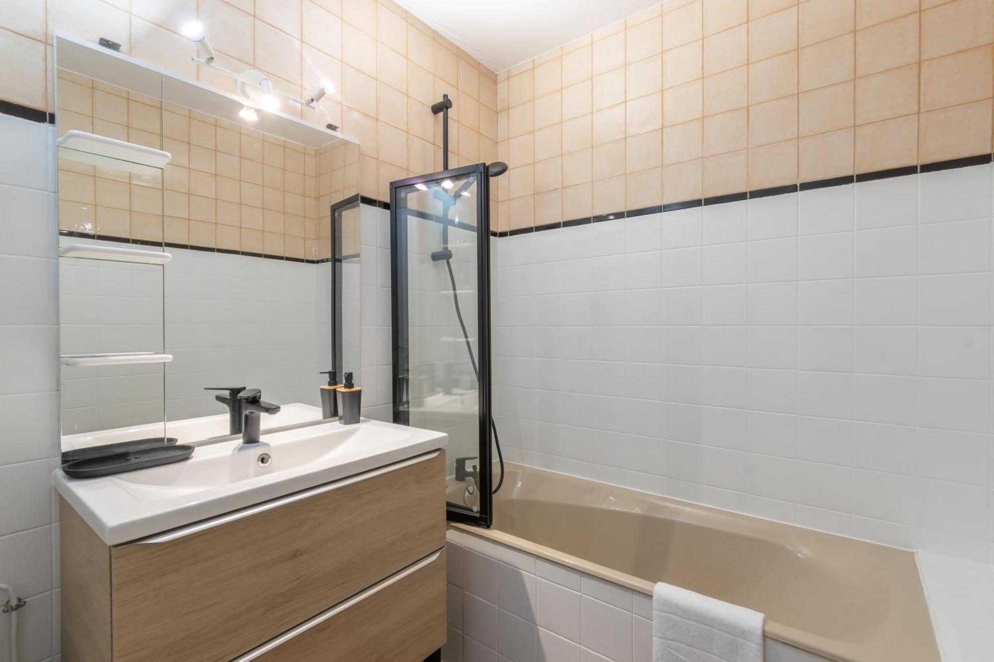 Cabana & L' Ideal - Gare, Lac Et Parking Public 5 Min Annecy Ngoại thất bức ảnh